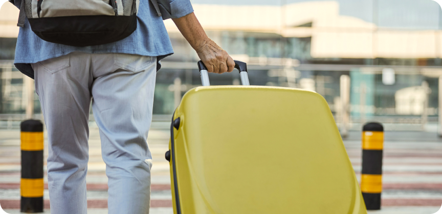 A person arriving to a new place